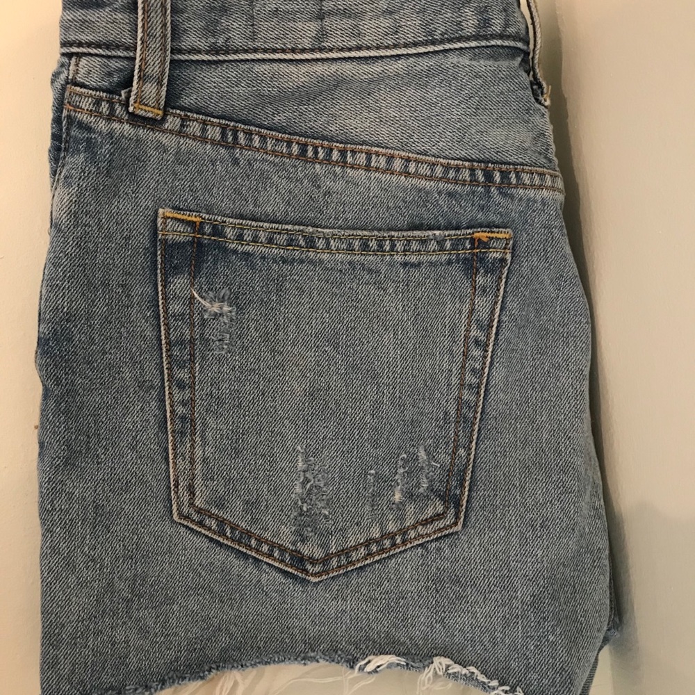 FREE PEOPLE Sofia distressed denim shorts - Picture 4 of 11